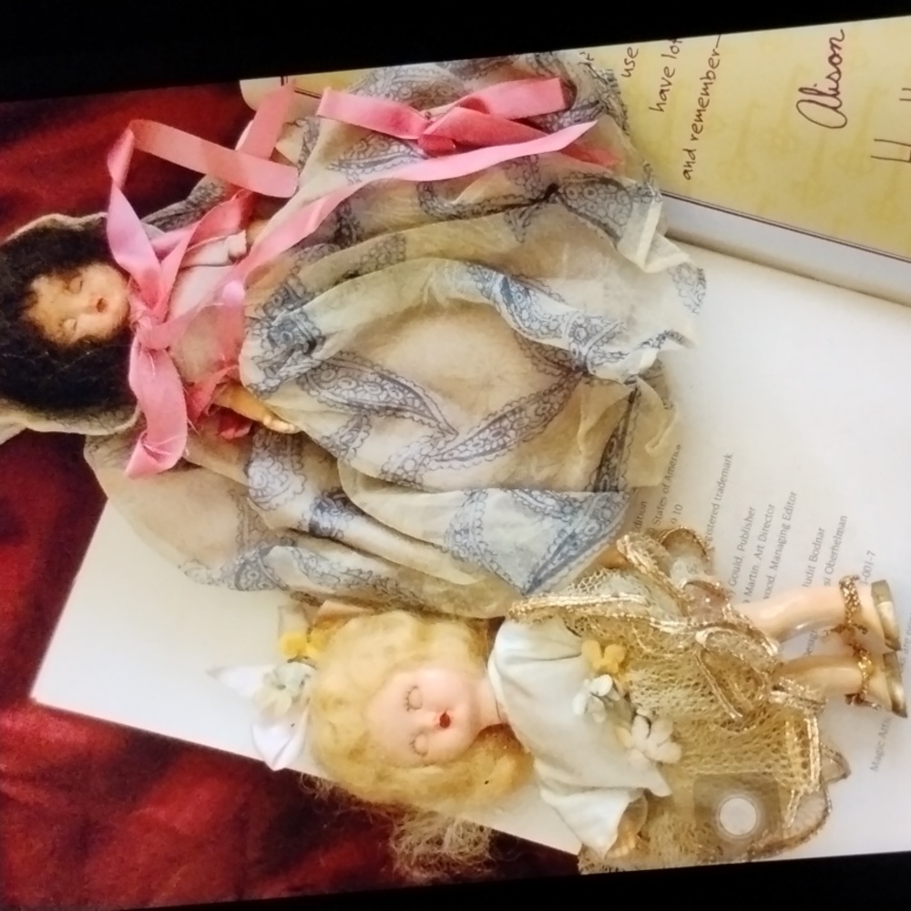 Vintage STORY BOOK Blinky Eyes Doll